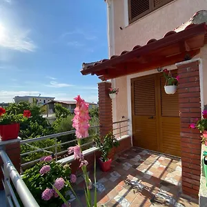  Apartment Arlind's Albanien