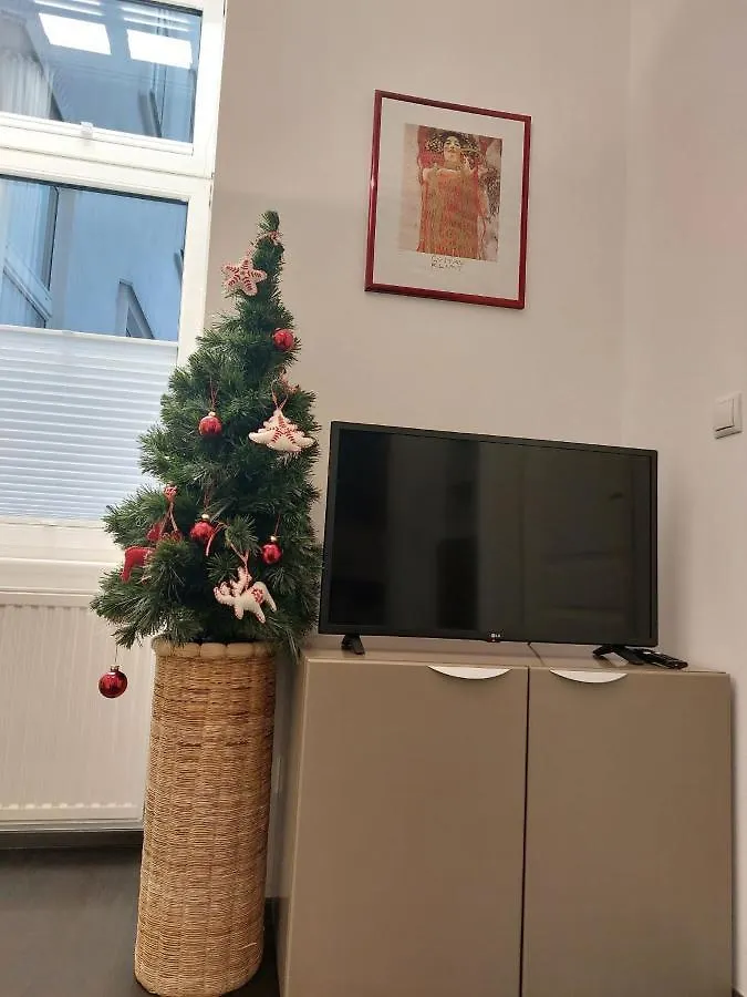 Grand Vienna City Center Apartment